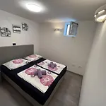 Pako I Ivano Apartment