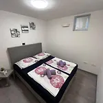 Pako I Ivano Novi Vinodolski