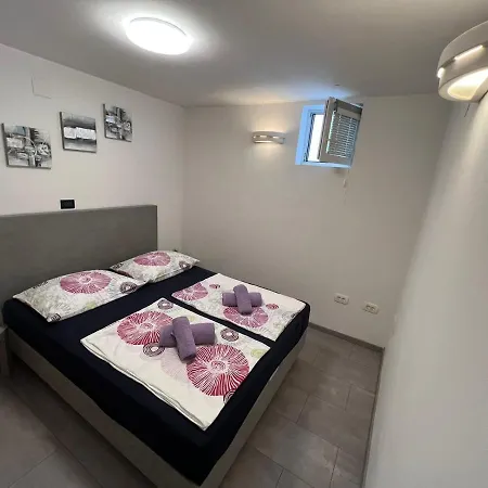 Pako I Ivano Appartement