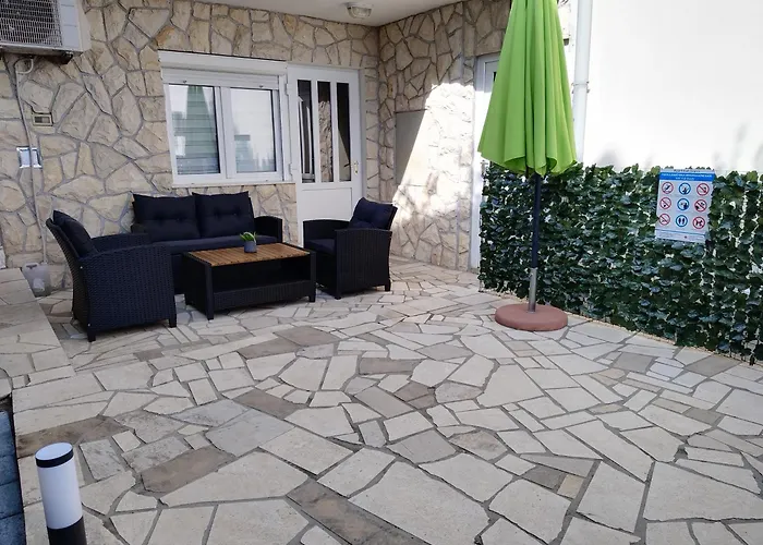 Pako I Ivano Novi Vinodolski