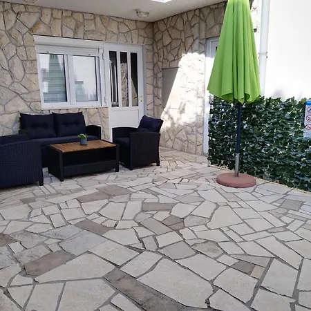 Pako I Ivano Novi Vinodolski